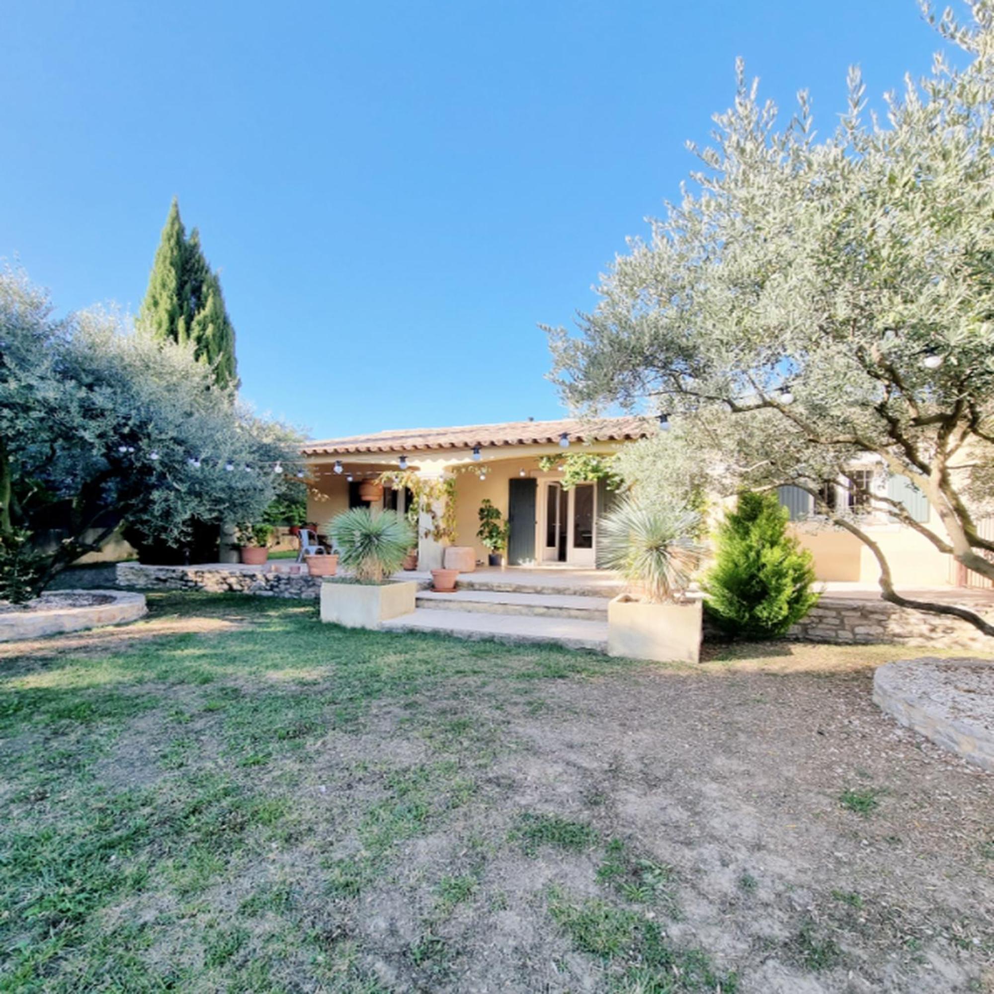 Villa Oasis En Provence Luberon Pierrevert Exterior photo